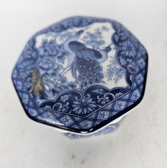 Blue and‎ white hand painted Asian trinket dish - Picture 2 of 6